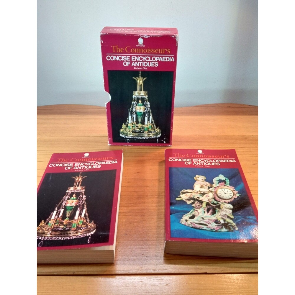 The Connoisseurs Concise Encyclopedia of Antiques Vol‎ 1 & 2 (1969) (ID:21164)👍